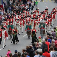 die-harmoniemusikgesellschaft-fulenbach-mit-ihrer-historischen-uniform-ist-eine-attraktive-erscheinung